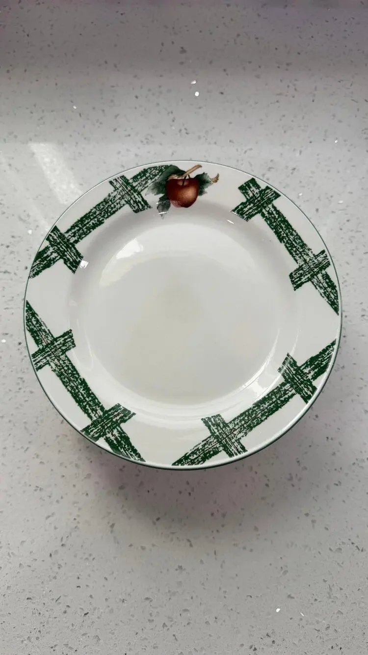 Citation Cades Cove 7.5” Salad Bread Plates Set of 8 Apple Green Lattice